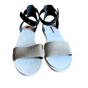 Vince Sawyer Ankle-Wrap Flat Sandal Women's Natural/Black 8.5M Open toe Buckle‎